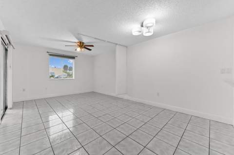 6034 Forest Hill Boulevard #107, West Palm Beach FL - photo 9 of 22