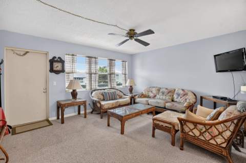 306 Farnham M, Deerfield Beach FL - photo 8 of 72