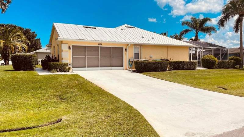 4 bedroom Single Family Residence at 1829 SW Hickock Terrace, Port St Lucie Section 11, Port St. Lucie — photo 4