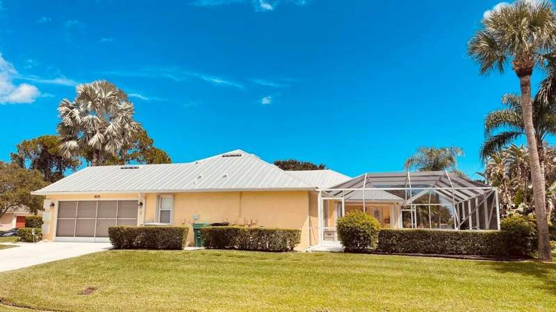 4 bedroom Single Family Residence at 1829 SW Hickock Terrace, Port St Lucie Section 11, Port St. Lucie — photo 3