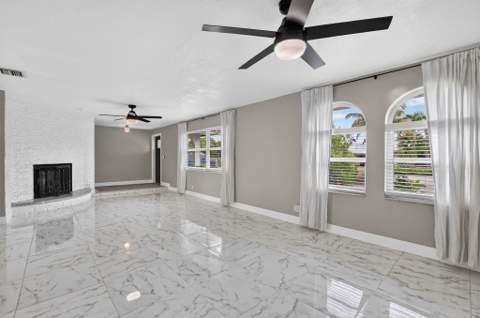 214 NE 25th Street, Boca Raton FL - photo 6 of 33
