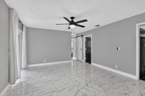 214 NE 25th Street, Boca Raton FL - photo 13 of 33