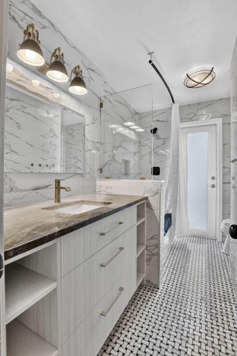 214 NE 25th Street, Boca Raton FL - photo 17 of 33