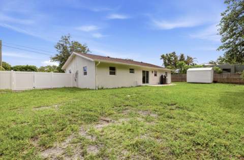 15409 Los Angeles Drive, Loxahatchee FL - photo 10 of 10