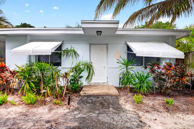 2 bedroom Single Family Residence at 402 SE 1st Street, Bowers Park, Boynton Beach — photo 3