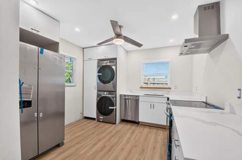 402 SE 1st Street, Boynton Beach FL - photo 8 of 32