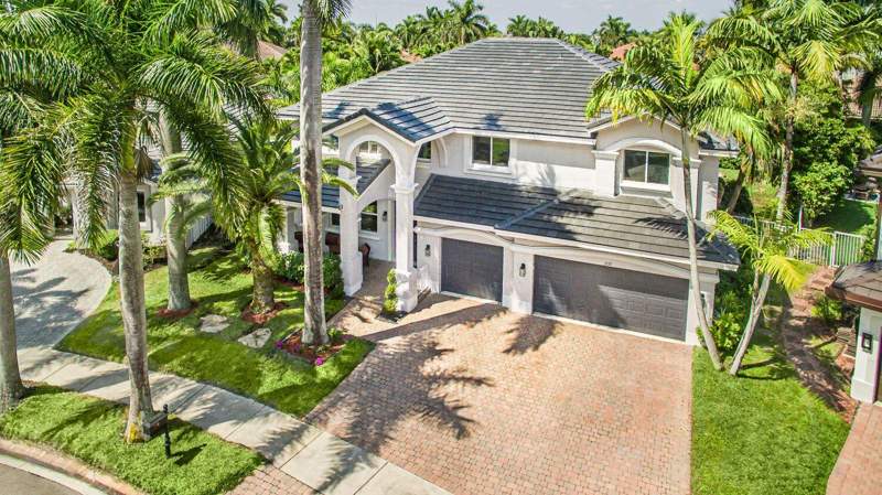 6 bedroom Single Family Residence at 1879 Hidden Trail Lane, Hunters Pointe Whcc, Weston — photo 5