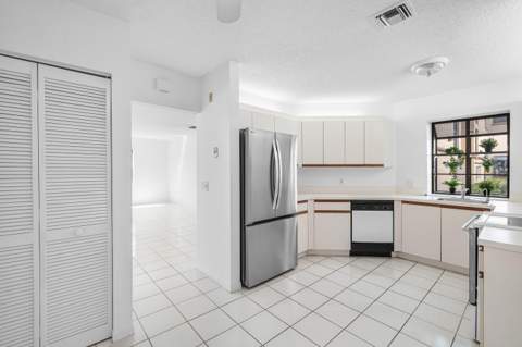 5188 Europa Drive #C, Boynton Beach FL - photo 10 of 65