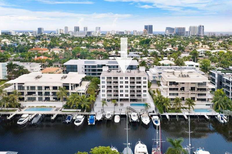 2 bedroom Condominium at 155 Isle Of Venice Drive #501, Venice Isle Tower Condo, Fort Lauderdale — photo 2