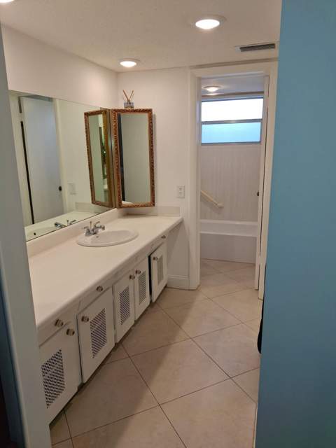 3940 NW 42nd Avenue #320, Lauderdale Lakes FL - photo 12 of 16
