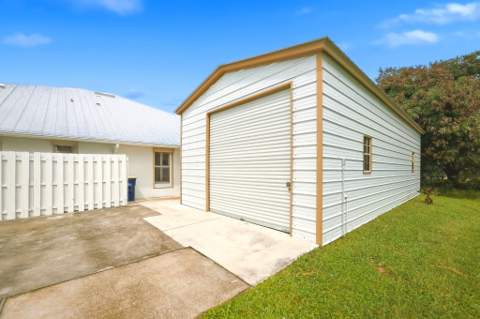 1002 Ibis Avenue, Fort Pierce FL - photo 17 of 56