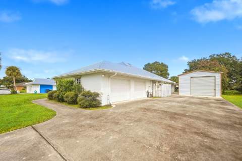 1002 Ibis Avenue, Fort Pierce FL - photo 21 of 56