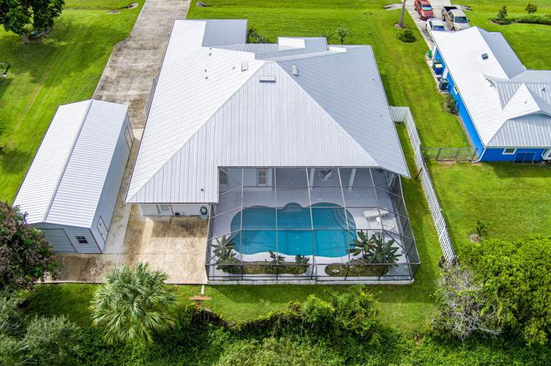 3 bedroom Single Family Residence at 1002 Ibis Avenue, White City, Fort Pierce — photo 2