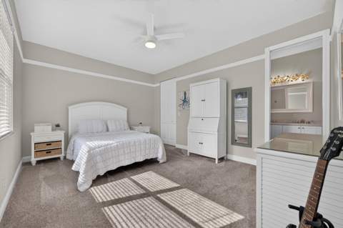 122 Santiago Drive, Jupiter FL - photo 21 of 37
