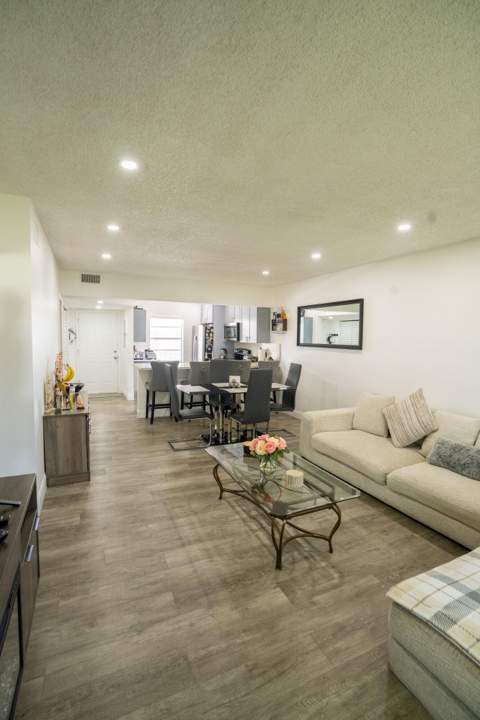 7605 NW 4th Place #206, Margate FL - photo 8 of 33