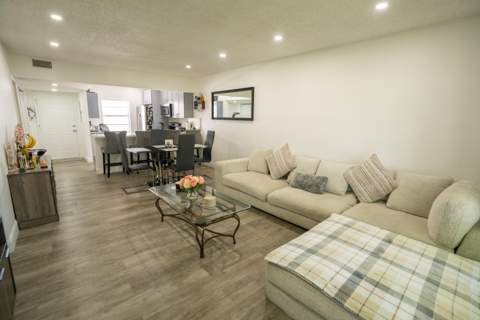 7605 NW 4th Place #206, Margate FL - photo 9 of 33