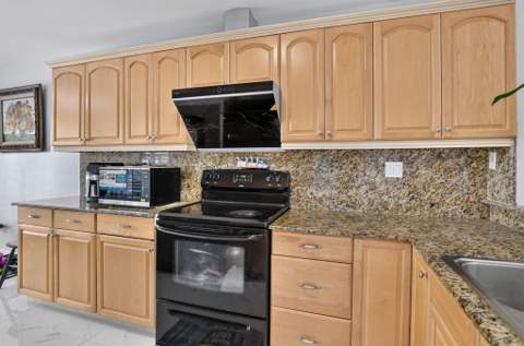 4460 NE 5th Avenue, Boca Raton FL - photo 7 of 52