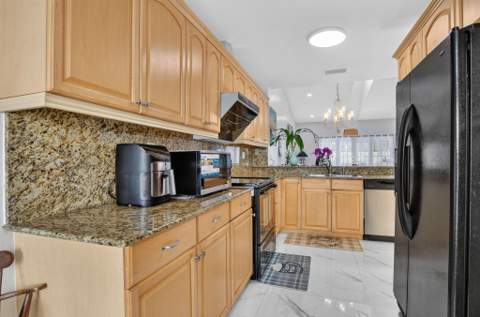 4460 NE 5th Avenue, Boca Raton FL - photo 10 of 52