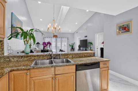 4460 NE 5th Avenue, Boca Raton FL - photo 12 of 52