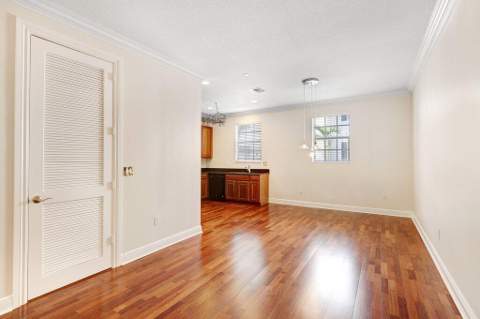 2502 N Dixie Highway #39, Lake Worth Beach FL - photo 13 of 46