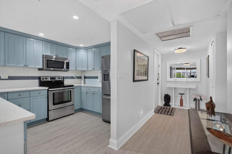 3 bedroom Condominium at 2901 S Palm Aire Drive #610, No 31 Palm-Aire Country Club, Pompano Beach — photo 4