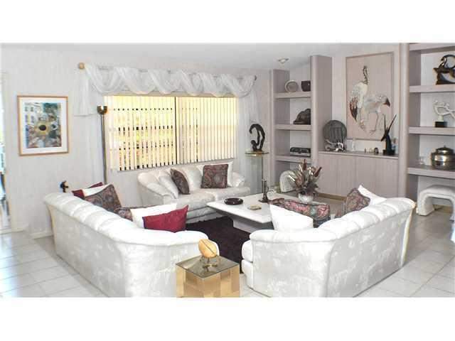 3 bedroom Single Family Residence at 10254 S Crosswind Road #10254, Boca Greens 1, Boca Raton — photo 4