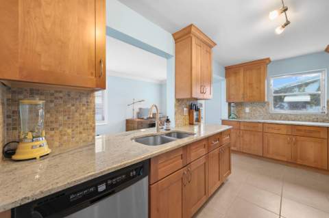 2114 SW 13th Place, Boynton Beach FL - photo 12 of 44