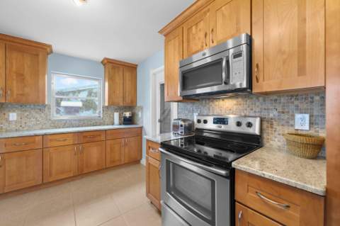 2114 SW 13th Place, Boynton Beach FL - photo 13 of 44