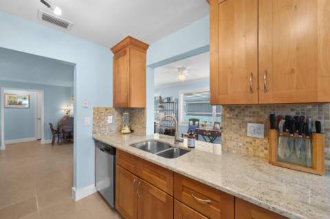 2114 SW 13th Place, Boynton Beach FL - photo 14 of 44