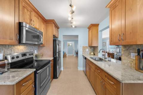 2114 SW 13th Place, Boynton Beach FL - photo 16 of 44