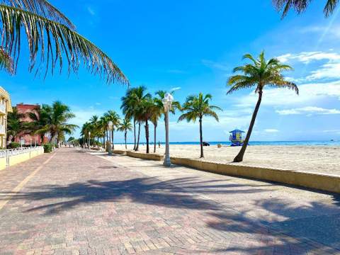 320 S Surf Road #402, Hollywood FL - photo 23 of 30