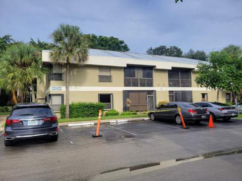 2539 NW 49 Terrace #703, Coconut Creek FL - photo 8 of 37