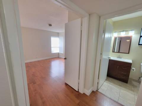 2539 NW 49 Terrace #703, Coconut Creek FL - photo 15 of 37