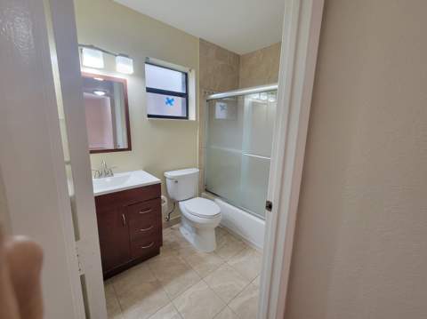 2539 NW 49 Terrace #703, Coconut Creek FL - photo 18 of 37