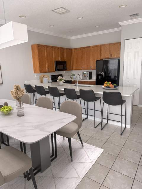 608 NW 25th Avenue, Boynton Beach FL - photo 6 of 37
