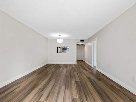 900 Colony Point Circle #205, Pembroke Pines FL - photo 13 of 60