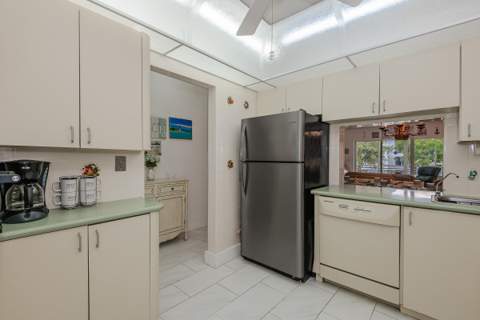 1501 S Ocean Boulevard #208, Lauderdale-By-The-Sea FL - photo 14 of 34