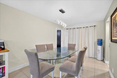 4911 NW 14th, Deerfield Beach FL - photo 7 of 25