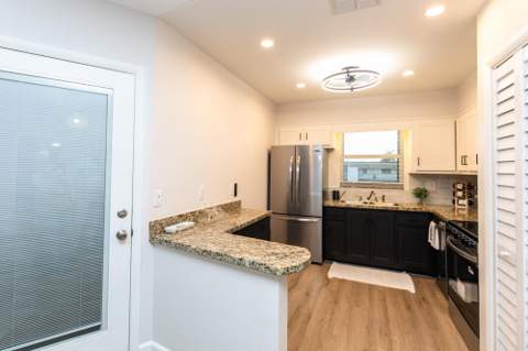 110 Wettaw Lane #202, North Palm Beach FL - photo 13 of 44
