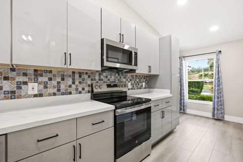 94 Sausalito Circle, Boynton Beach FL - photo 13 of 43