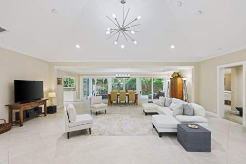 4535 Oak Tree Court, Delray Beach FL - photo 11 of 63