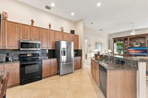 5399 Landon Circle, Boynton Beach FL - photo 22 of 59