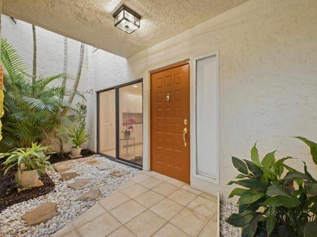 3 bedroom Townhouse at 1800 Embassy Drive #132, Vista Del Lago Condo, West Palm Beach — photo 5