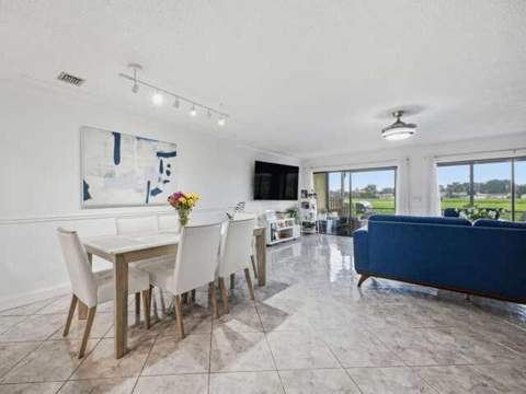 1800 Embassy Drive #132, West Palm Beach FL - photo 11 of 31