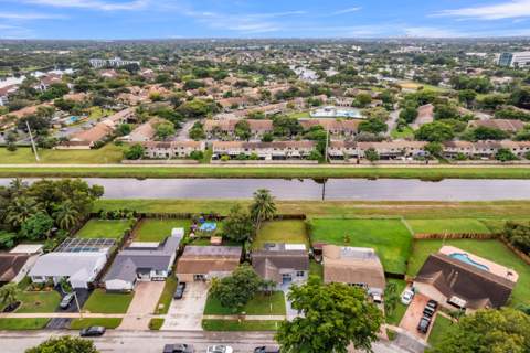3740 NW 113th Avenue, Sunrise FL - photo 7 of 52