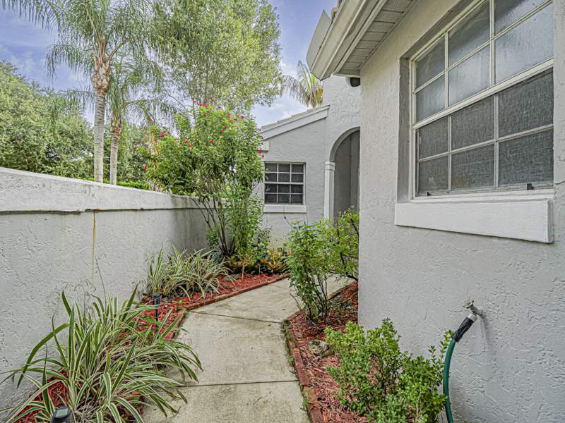 3 bedroom Single Family Residence at 2075 SW Augusta Trace, Charter Club At Martin Downs, Palm City — photo 5