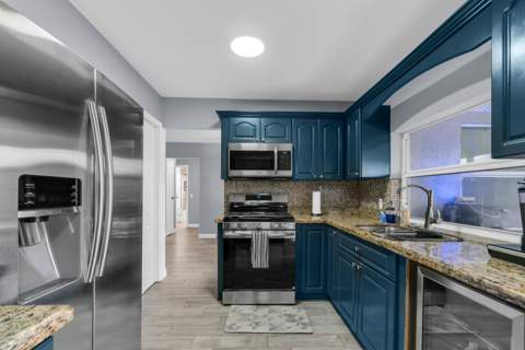 3740 NW 113th Avenue, Sunrise FL - photo 23 of 52
