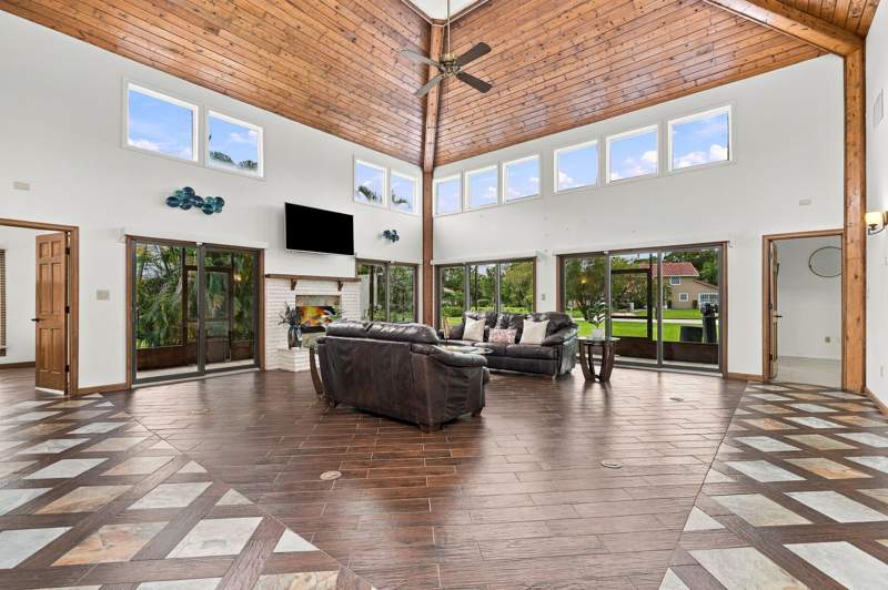 2 bedroom Single Family Residence at 2990 Conifer Drive, Monte Carlo Country Club Unit 1, Fort Pierce — photo 3