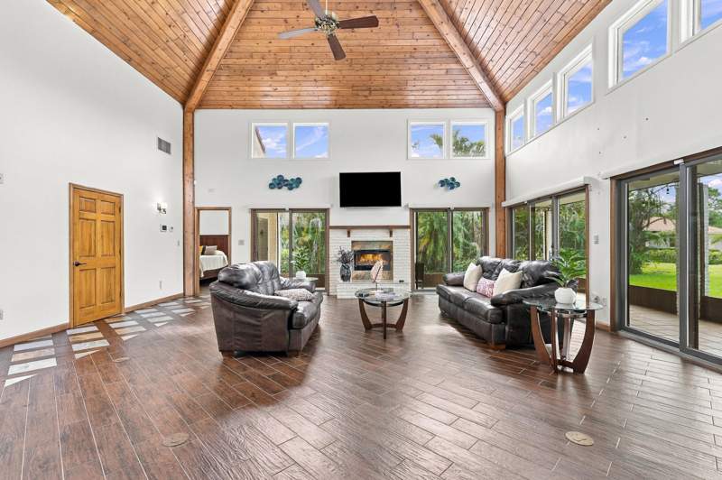 2 bedroom Single Family Residence at 2990 Conifer Drive, Monte Carlo Country Club Unit 1, Fort Pierce — photo 4