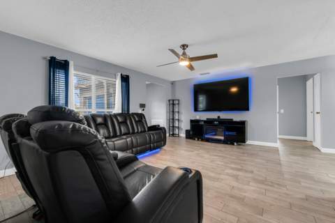 3740 NW 113th Avenue, Sunrise FL - photo 10 of 52